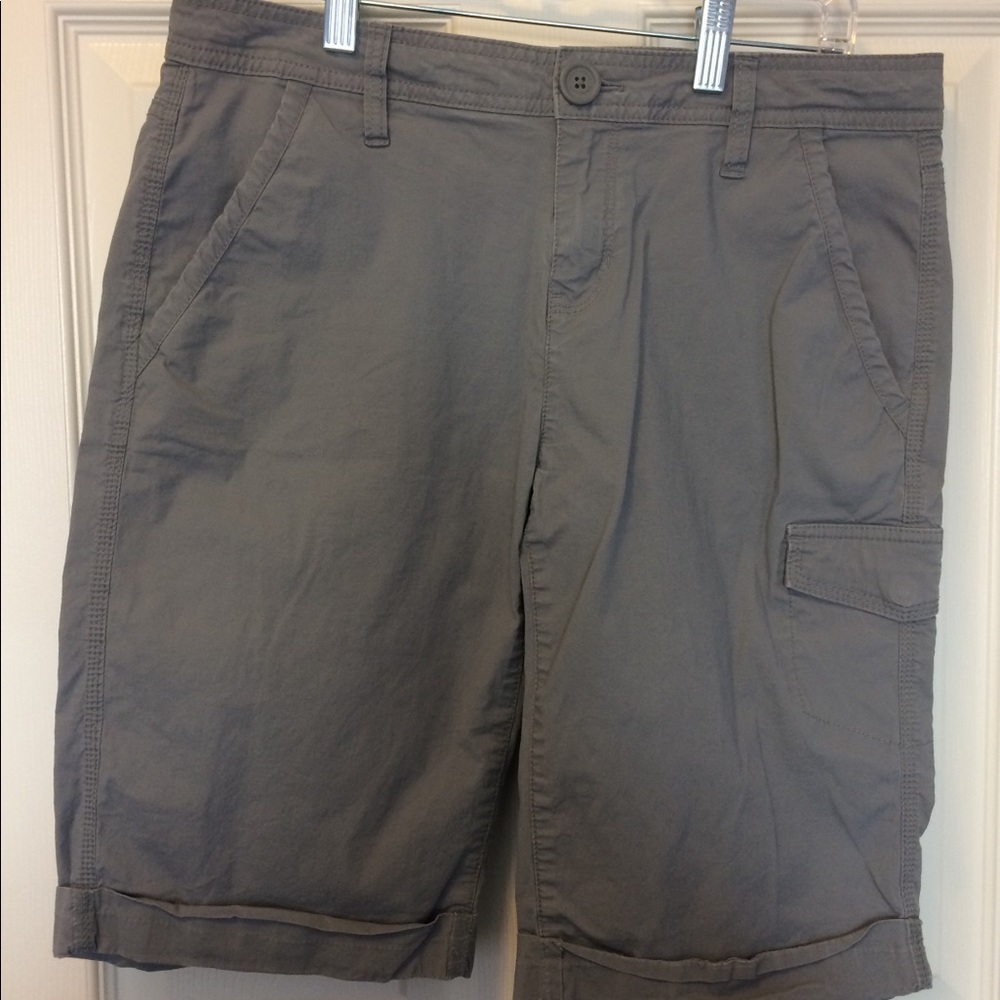Women’s Grey Shorts 8 DKNY Jeans Pockets Casual